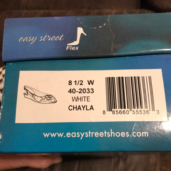 Shoes - Picture 4 of 4